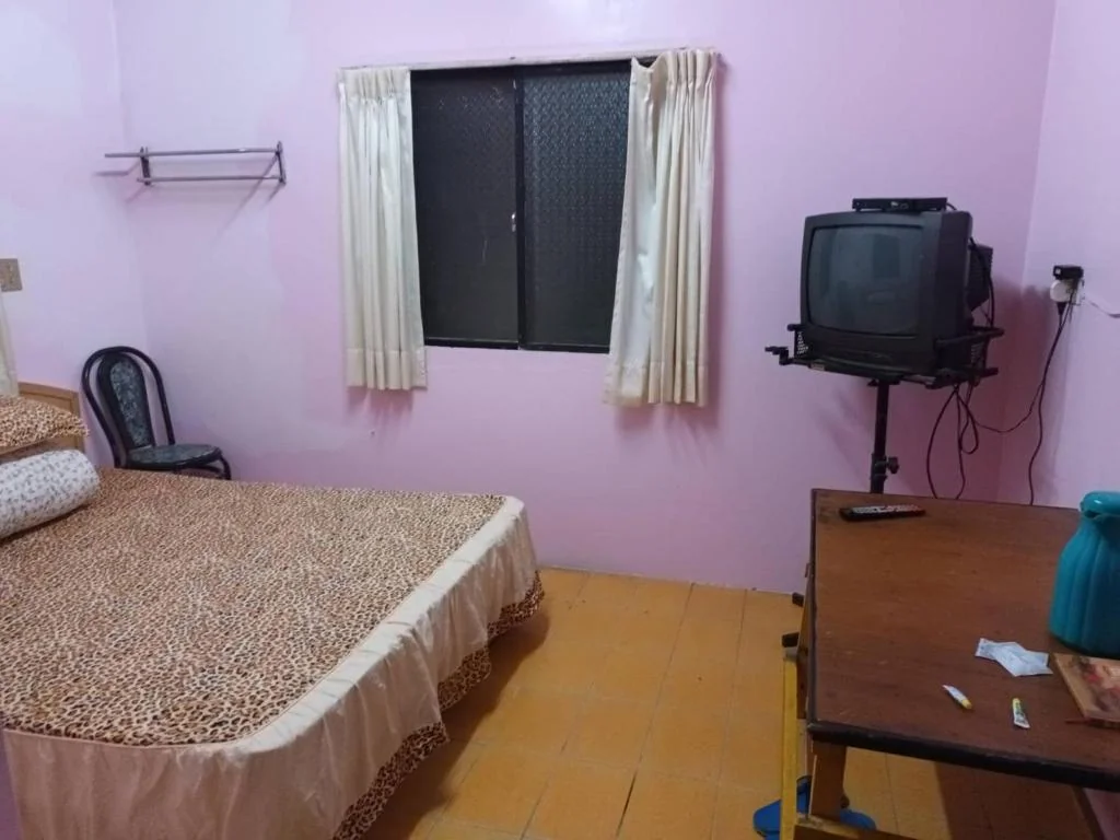 Quadruple Room with Private Bathroom