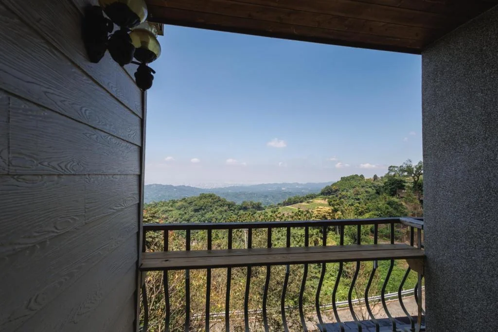 Chill hill cottage 호텔 상세 정보 및 리뷰 Balcony/terrace